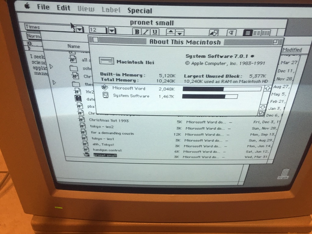 The Screens – Apple Macintosh Museum